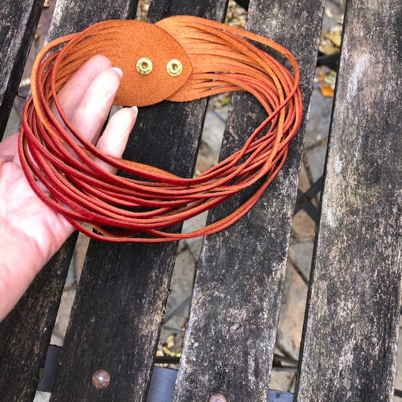 Red leather wrap bracelet/choker - Picture 9 of 9